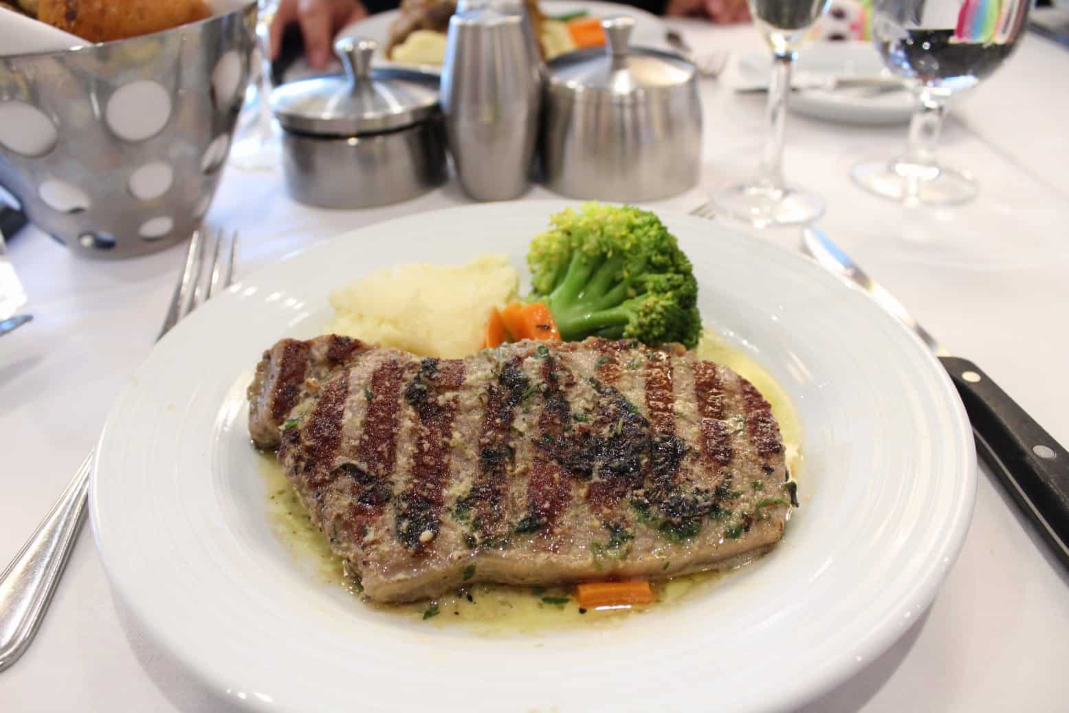 What Food is Included on the Independence of the Seas? ⋆ Yorkshire Wonders