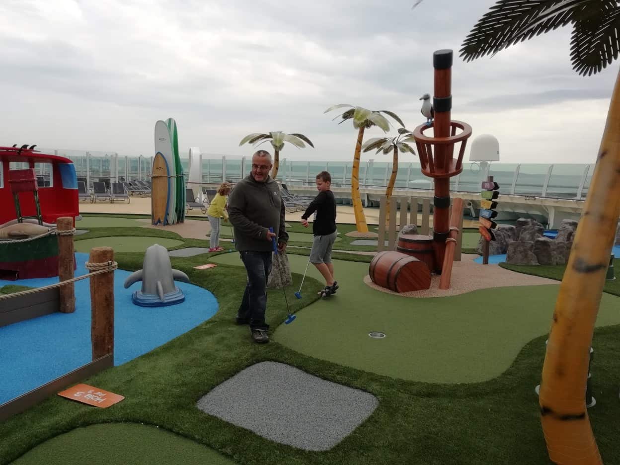 Mini Golf - New Independence of the Seas