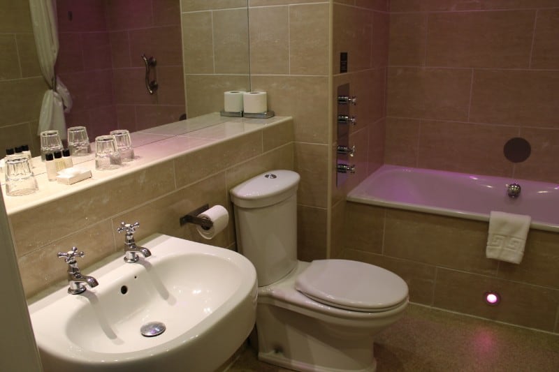 Crown Spa Hotel in Scarborough - Bathroom
