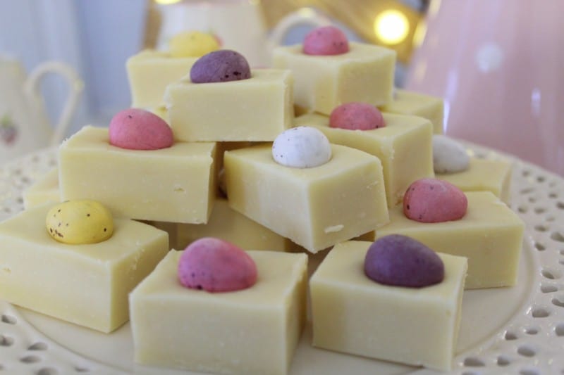Slow Cooker White Chocolate Easter Fudge 
