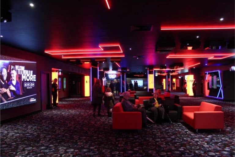Have a look at The VIP Room at Cineworld York! ⋆ Yorkshire Wonders