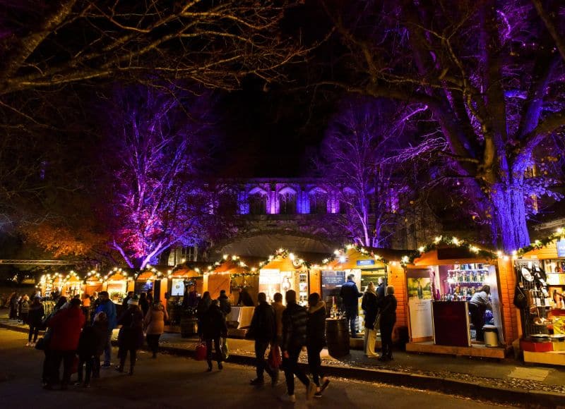 christmas market in winchester