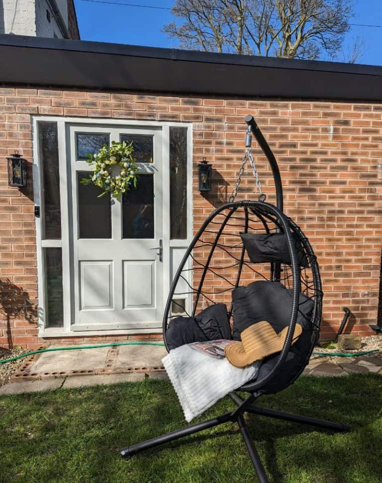 Swinging Egg Chair From VonHaus Review ⋆ Yorkshire Wonders