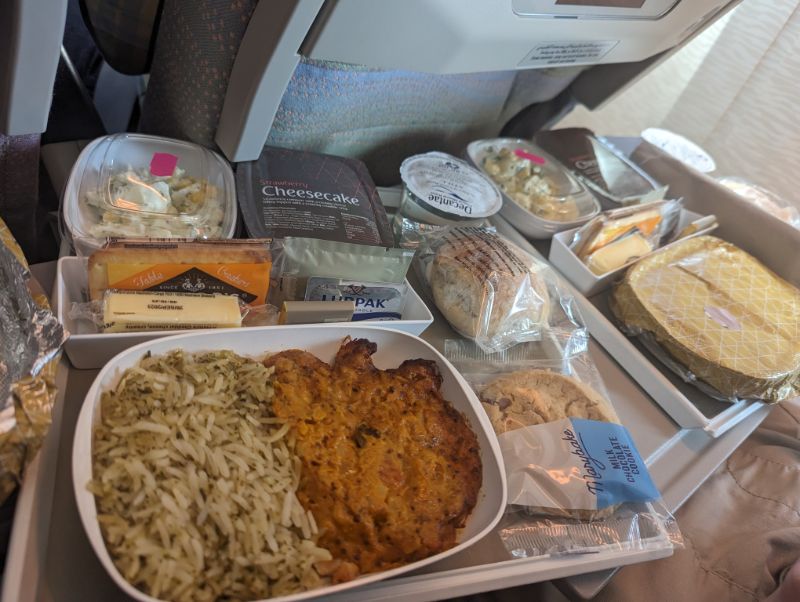 meals on Emirates flights