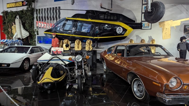 Dezerland Park in Orlando Auto Museum Review