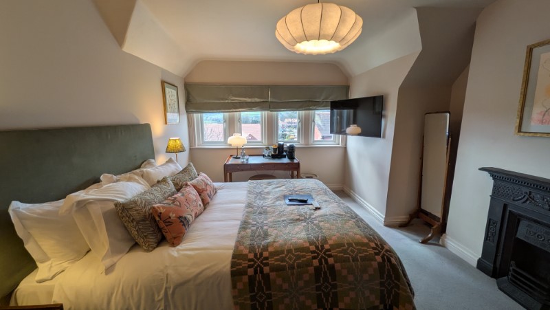 Hotel Victoria Captain's Quarters Robin Hood's Bay Review