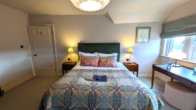 Hotel Victoria Captain's Quarters Two Bedroom Suite Robin Hood's Bay Review