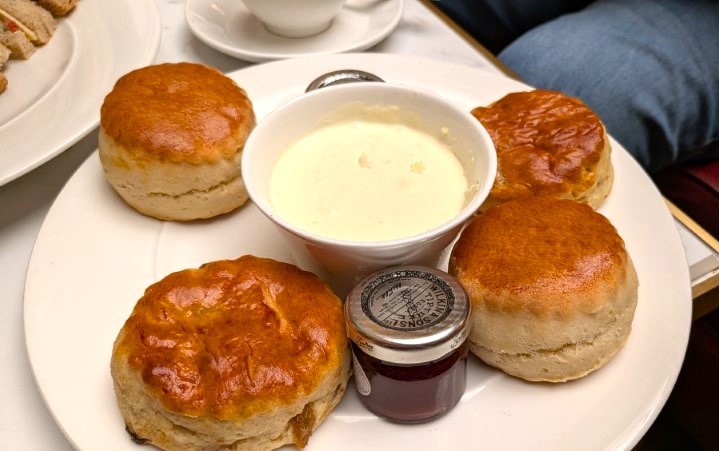 Afternoon tea at Threadneedles Review London