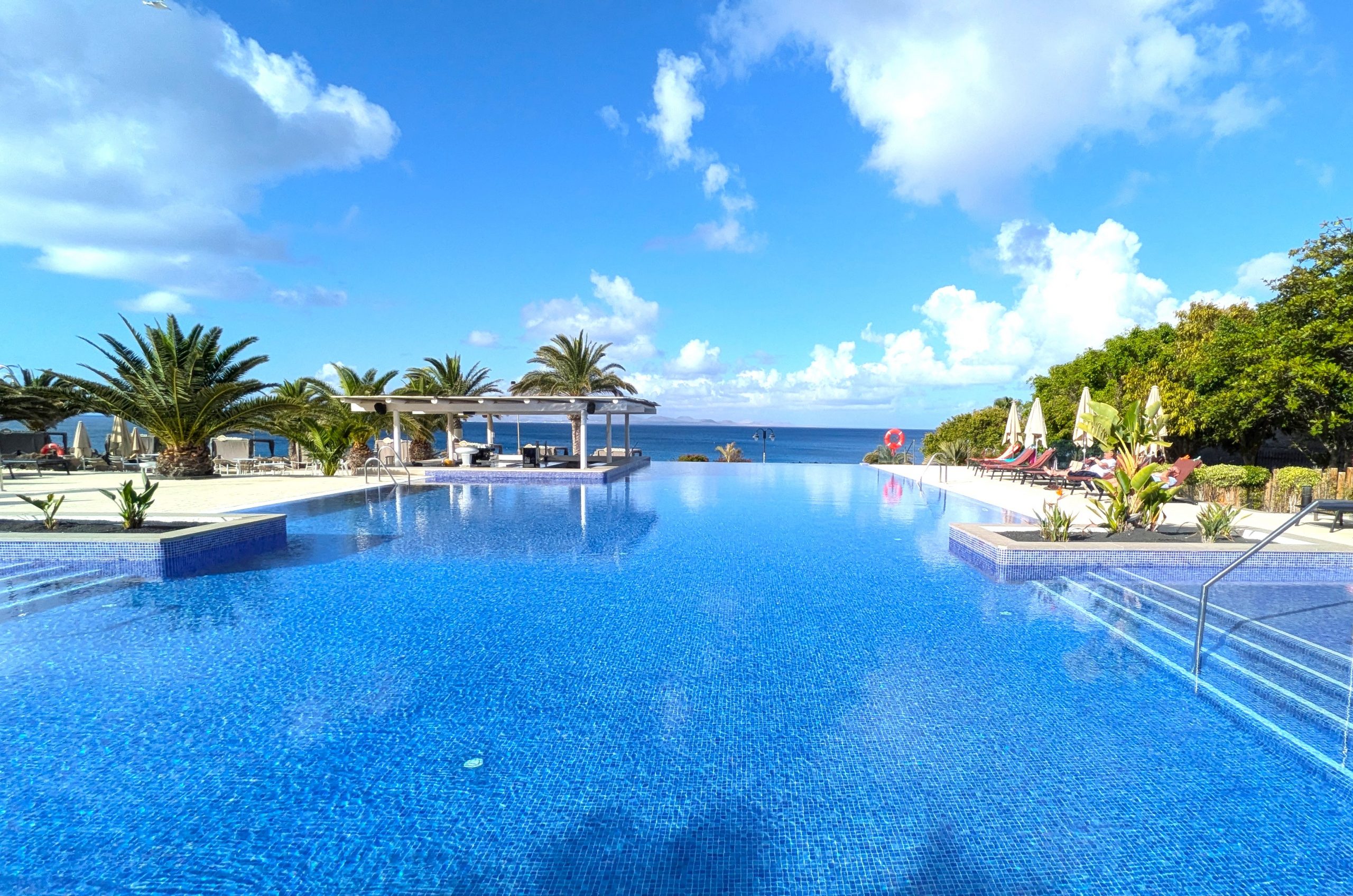 Dreams Lanzarote Sea Legs Infinity Pool