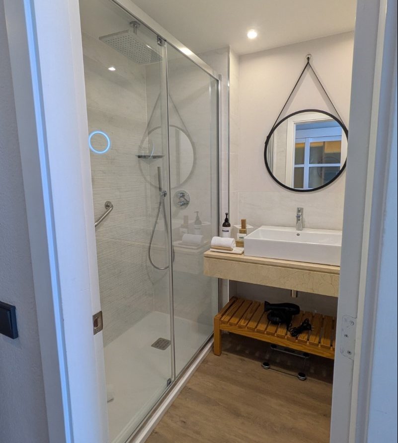 Review of the Master Suite with Ocean View Bathroom at Dreams Lanzarote