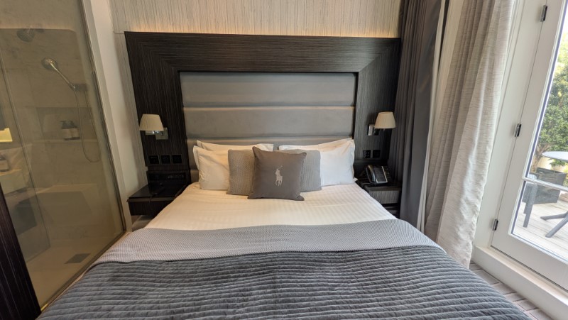 Eccleston Square Hotel Review Balcony King Room