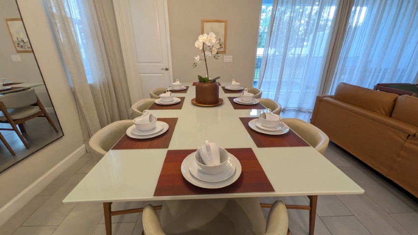 Five Bedroom Villa UNEHomes Formosa Valley Orlando Review (12)