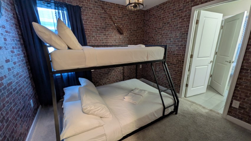 Five Bedroom Villa UNEHomes Formosa Valley Orlando Review (12)