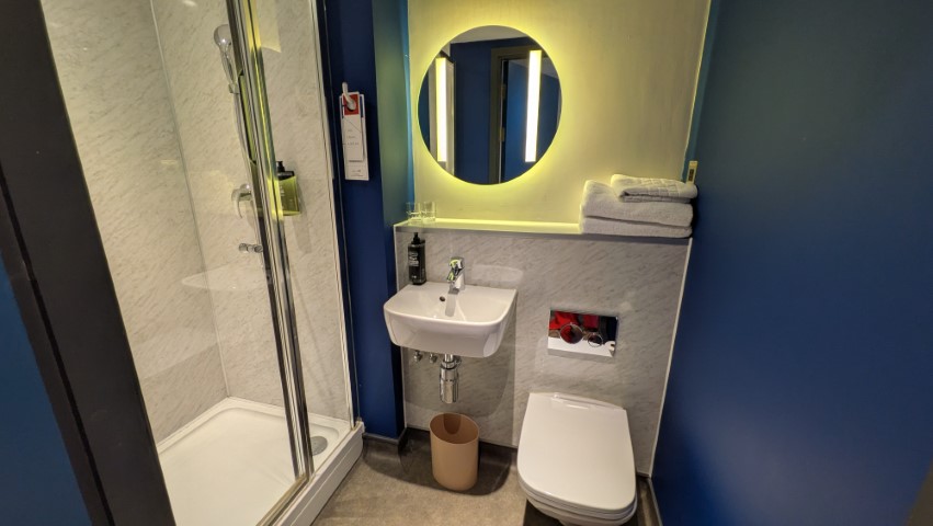 Ibis Budget Manchester Airport Review – Perfect for Terminal 2