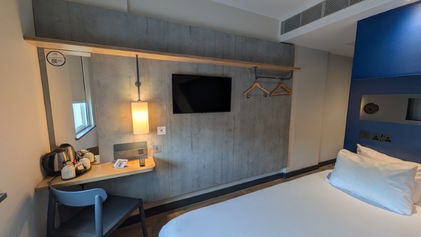 Ibis Budget Manchester Airport Review – Perfect for Terminal 2