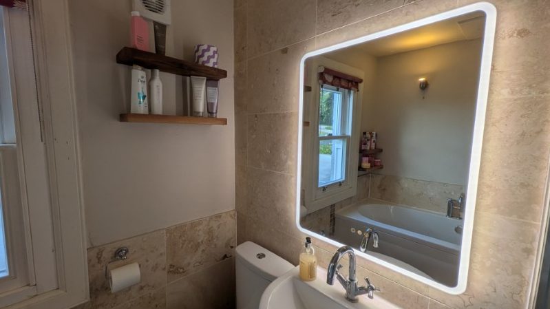 Roper Rhodes Calibre Illuminated Mirror Review